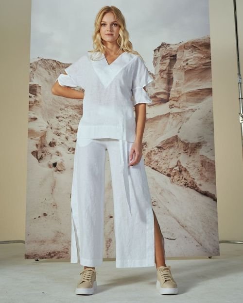 Stilinga lininė palaidinė in Dydis 46 and Spalva Balta