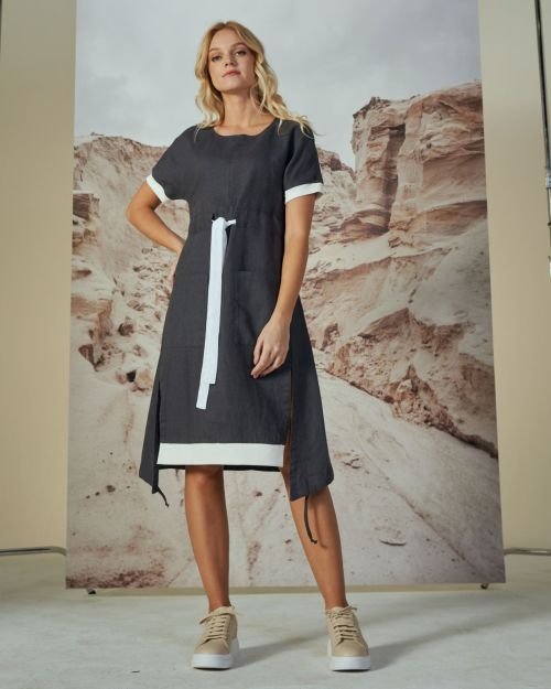 Sportinė lininė suknelė