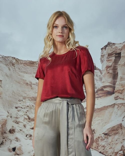 T-Shirt palaidinė in Dydis 40 and Spalva Raudona