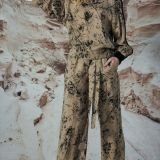 Laisvo silueto margintos kelnės