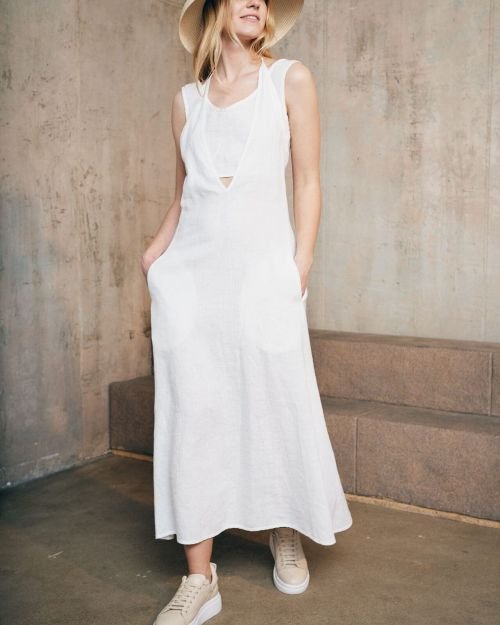 Balta dviejų dalių lininė suknelė