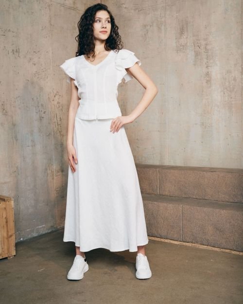 Palaidinė su raukiniais