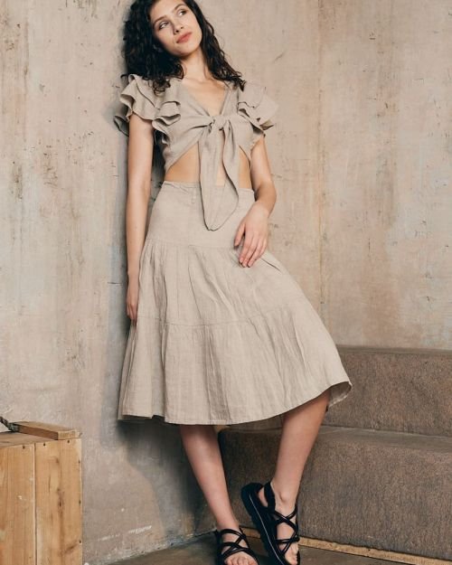 Trumpa romantiška palaidinė