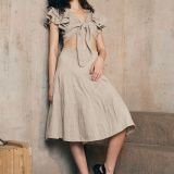 Trumpa romantiška palaidinė