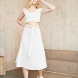 Platėjantis lininis sijonas