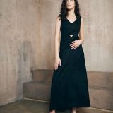 Juoda dviejų dalių lininė suknelė