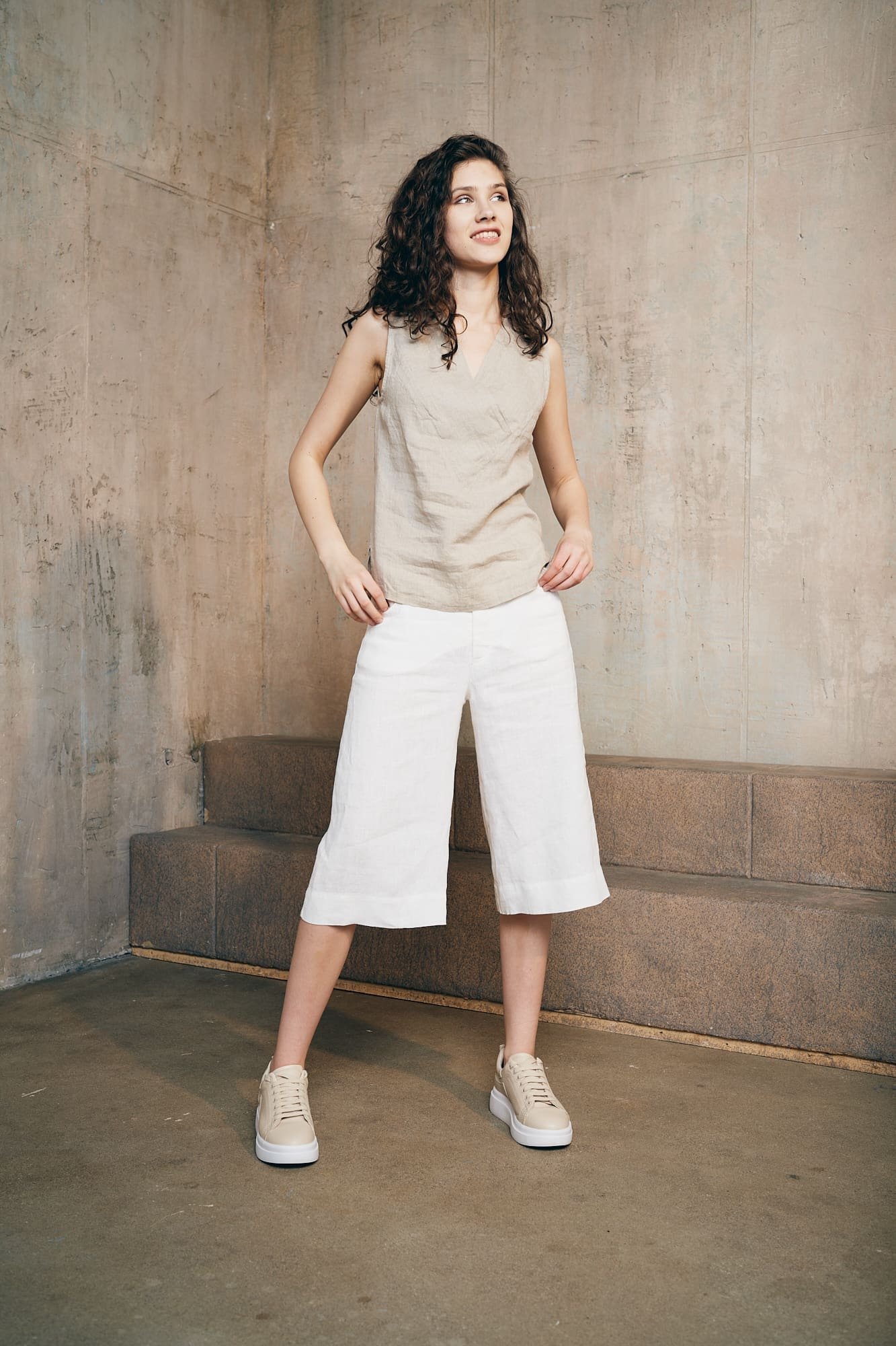 Midi laisvi lininiai šortai