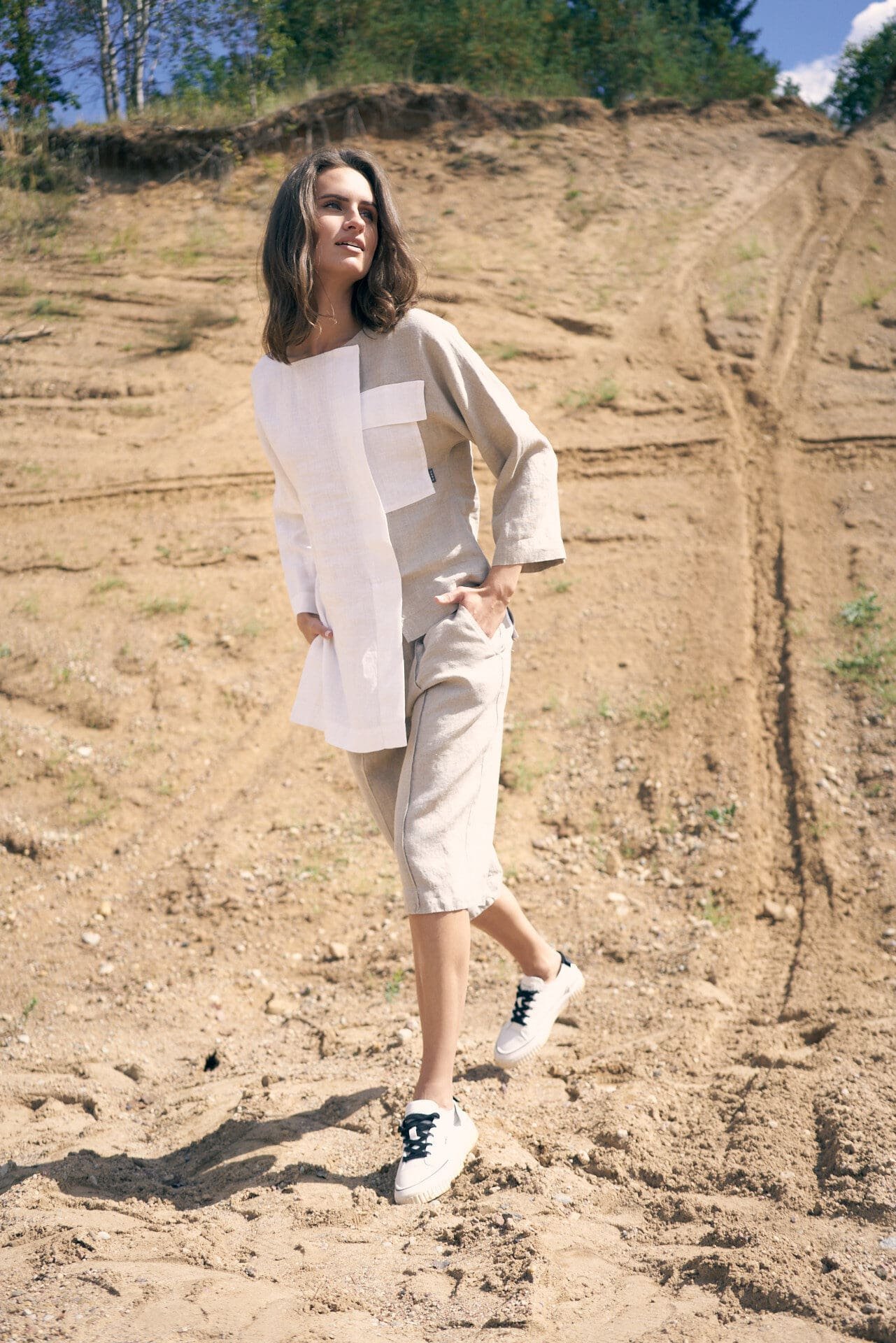 Dviejų spalvų asimetrinė palaidinė