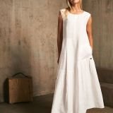 Ilga lininė suknelė