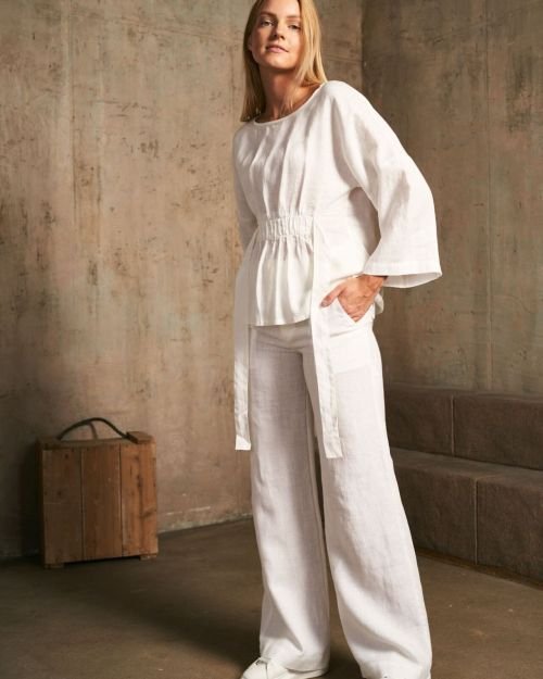 Baltos tiesaus silueto universalios lininės kelnės in Dydis 42 and Spalva Balta