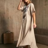 Laisvo silueto suknelė