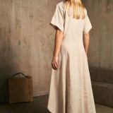 Laisvo silueto suknelė