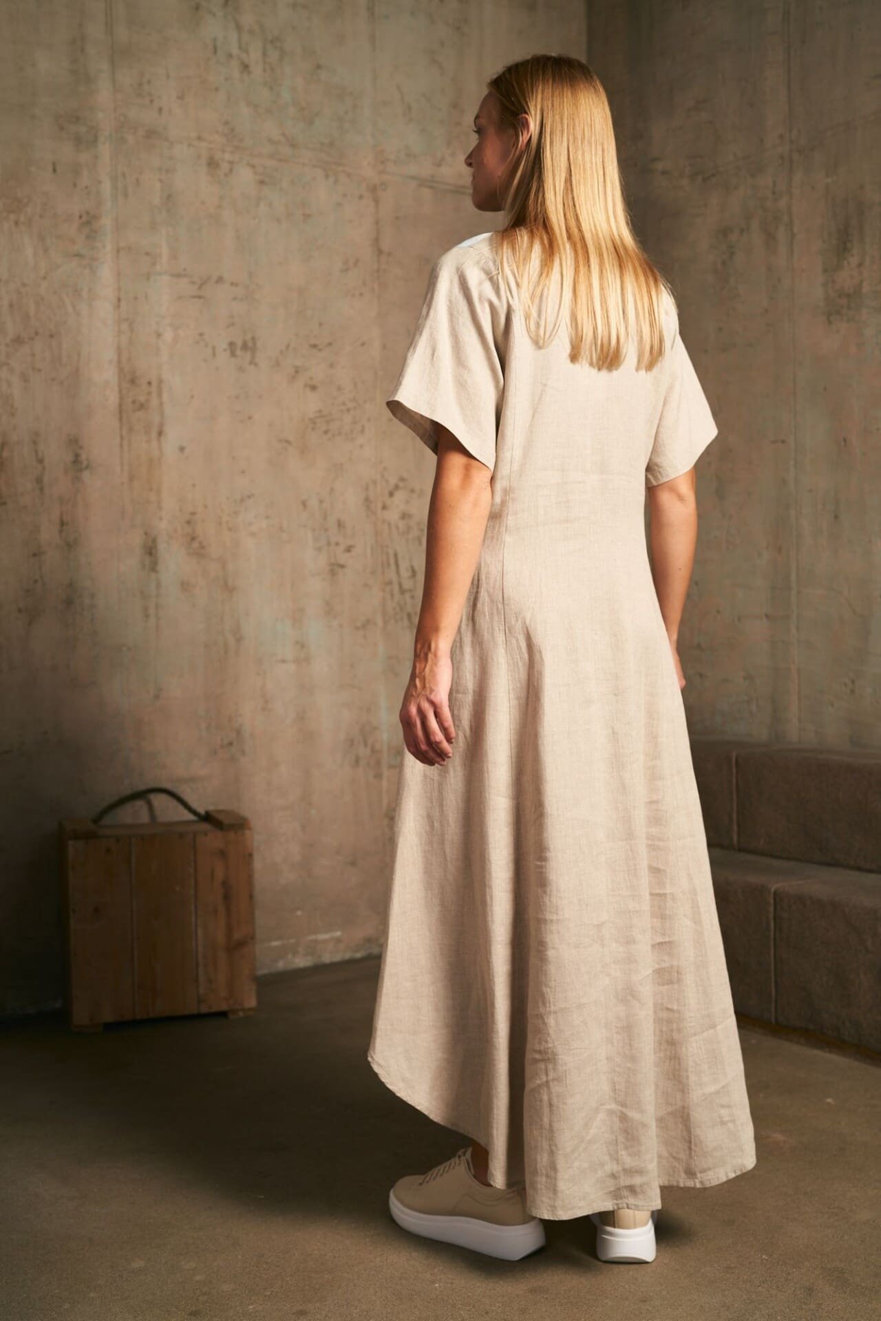 Laisvo silueto suknelė