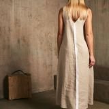 Minimalistinė A silueto lininė suknelė