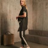 Chaki asimetrinė palaidinė