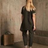 Chaki asimetrinė palaidinė