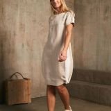 Lininė suknelė su kolstelėmis