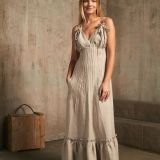 Ilga įliemenuota romantiška suknelė