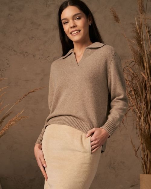 Jaukus megztinis in Dydis 40 and Spalva Rusva