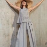 Pilkos lininės kelnės su klostėmis