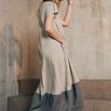 Dviejų spalvų ilgėjanti lininė suknelė