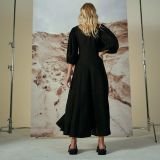 Pūstų rankovių lininė suknelė