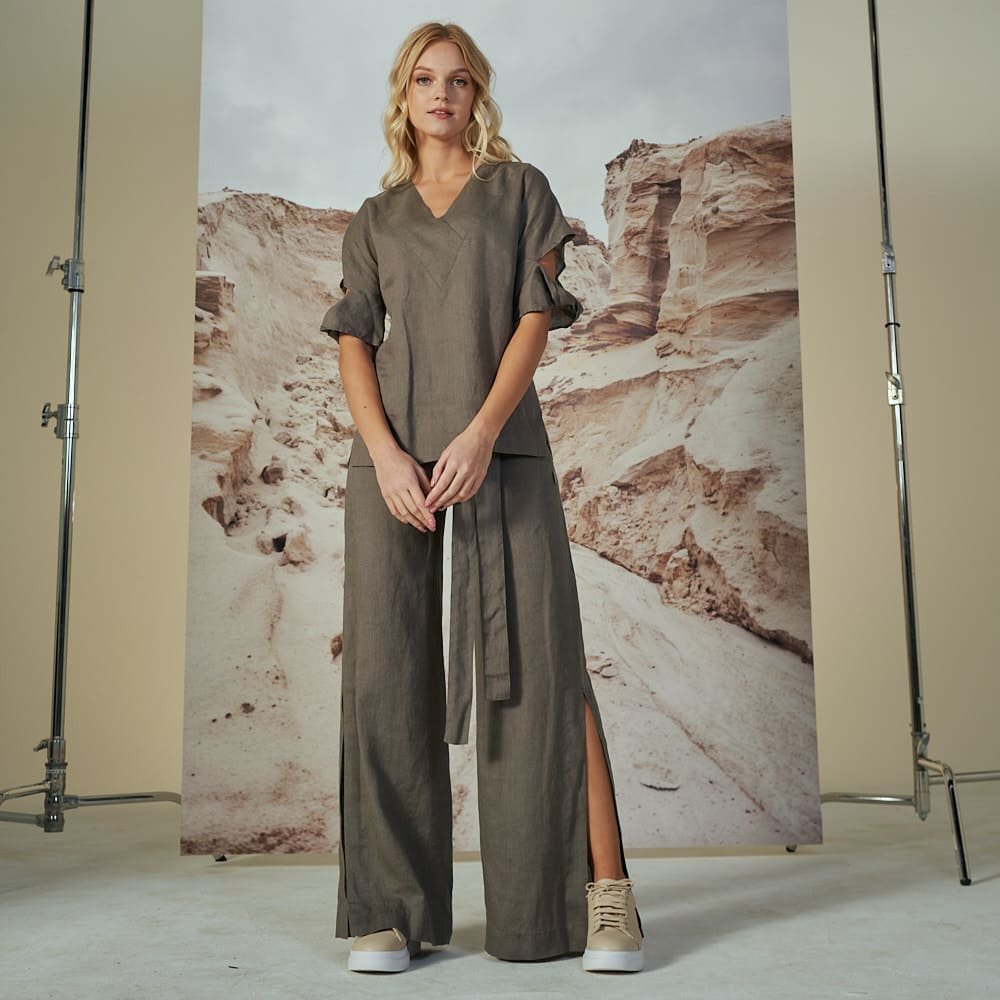 Stilinga lininė palaidinė