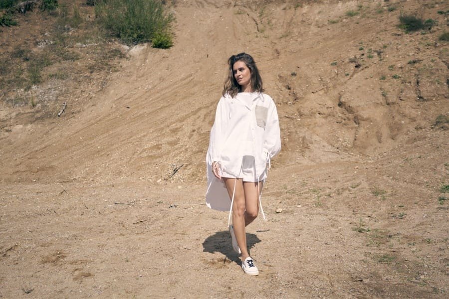 Trumpesni lininiai šortai