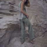 Žalsvos lininės kelnės