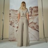 Ilgos su skeltukais kelnės