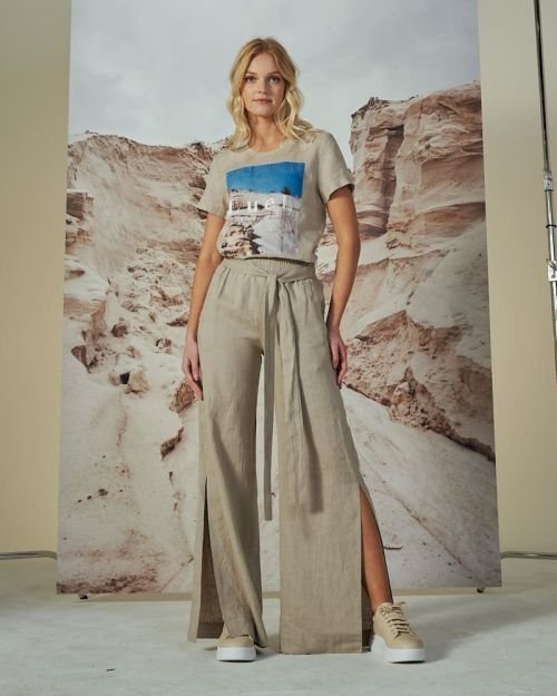 Ilgos su skeltukais kelnės in Dydis 44 and Spalva Natūrali