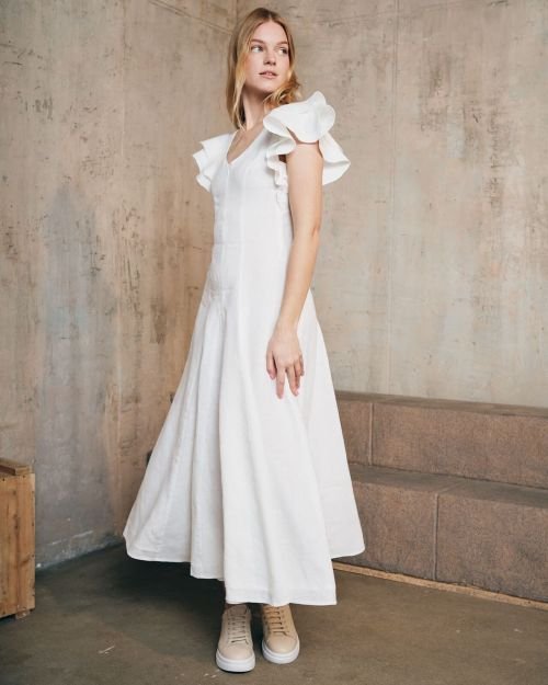 Itin romantiška lininė suknelė