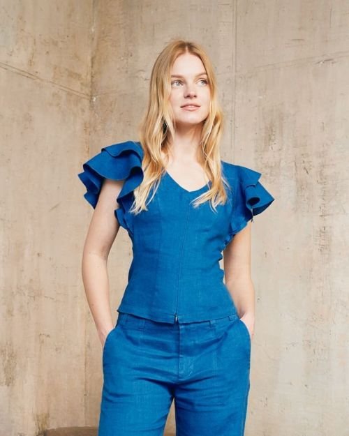 Palaidinė su raukiniais