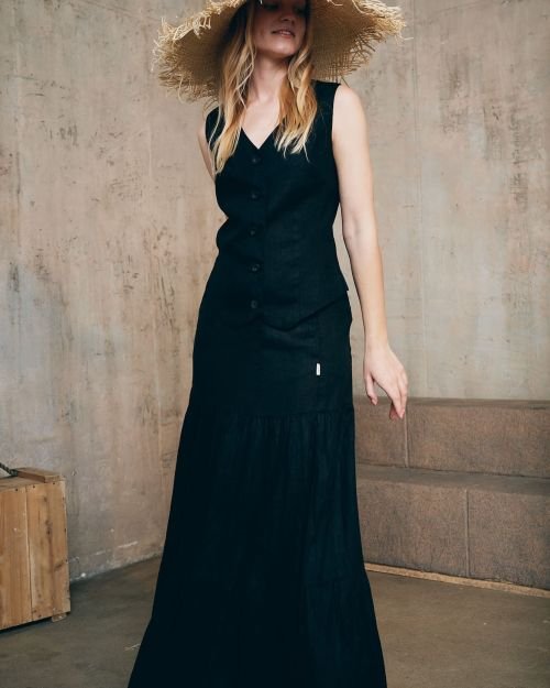 Juoda klasikinė lininė liemenė