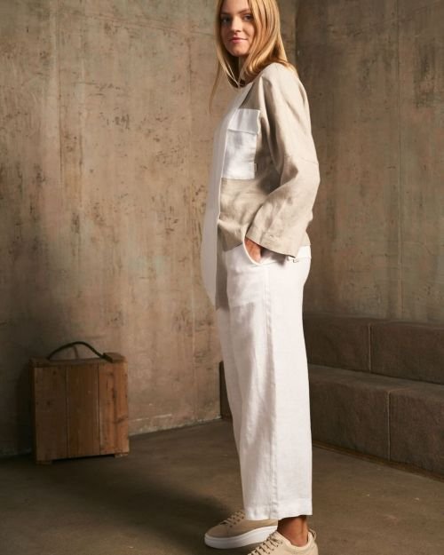 Baltos kapri tipo kelnės