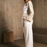 Baltos kapri tipo kelnės