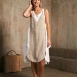 Trumpa dviejų spalvų surišama lininė suknelė