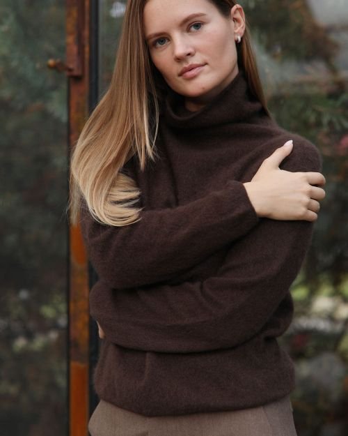 100% kašmyro šokolado spalvos golfas