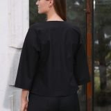 Juoda asimetrinė vilnos palaidinė