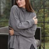 Pilkas oversize kašmyro megztinis