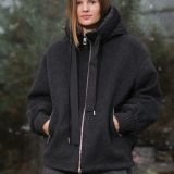 Pilkas asimetrinis trumpas paltas-striukė