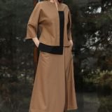 Asimetrinė vilnos palaidinė