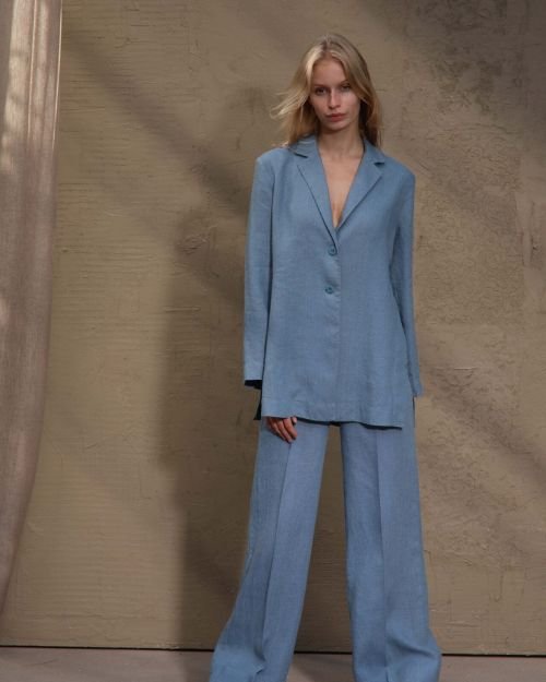 100% Lininis Blue Shadow švarkas su prakirpimais šonuose