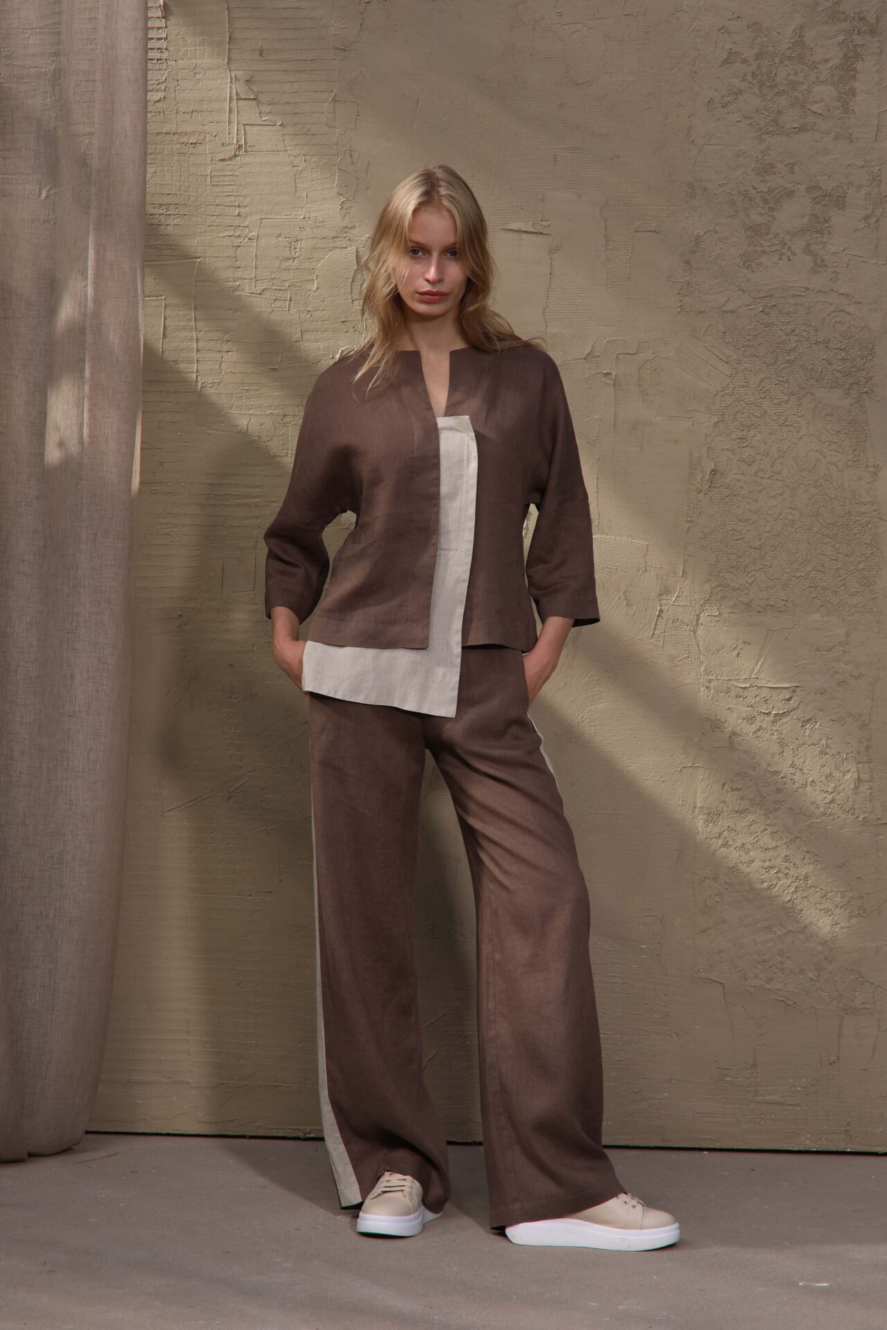 Asimetrinė Morel lininė palaidinė