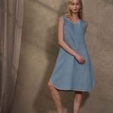 Minimalistinė lino suknelė vasarai